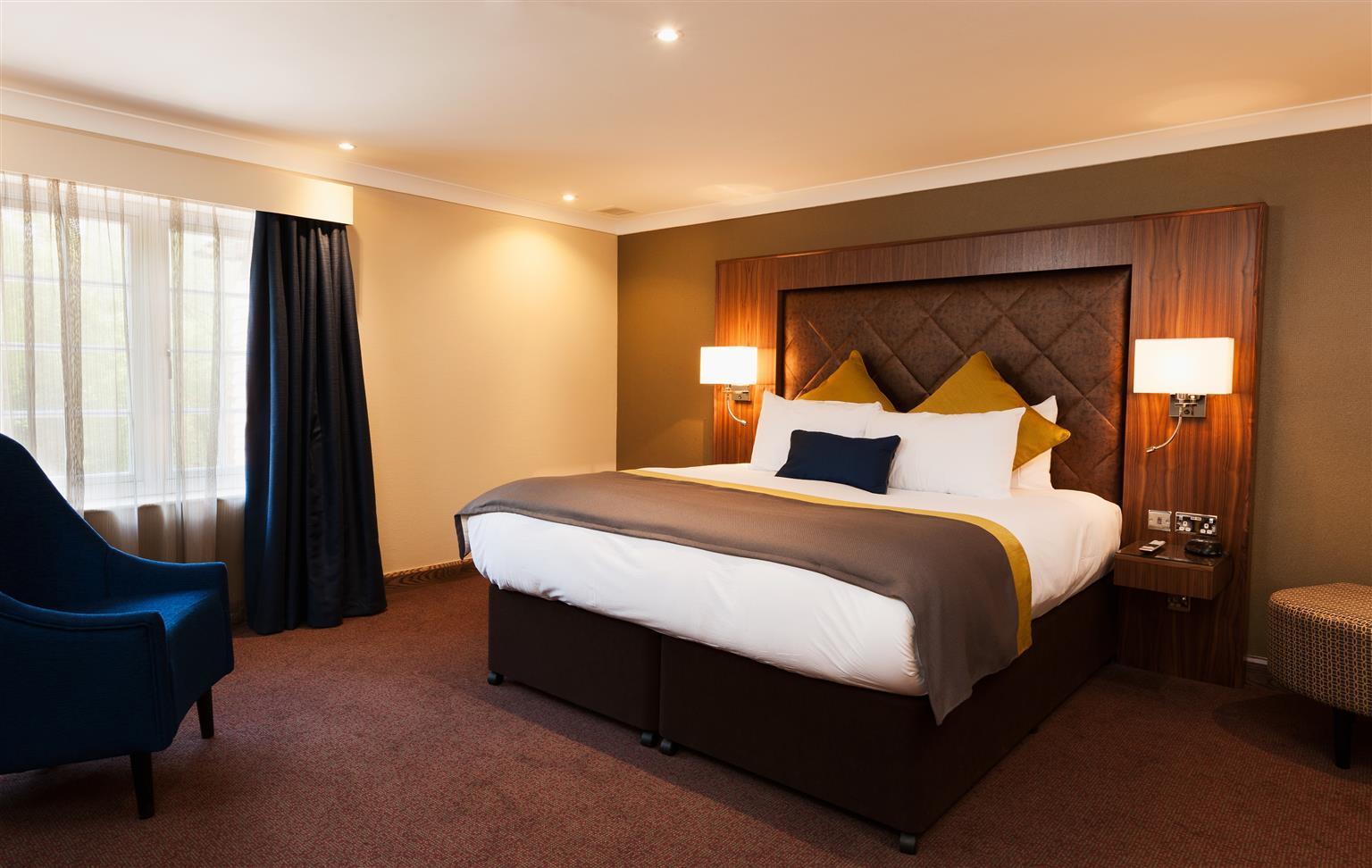 Frensham Pond Country House Hotel & Spa Farnham  Exterior photo